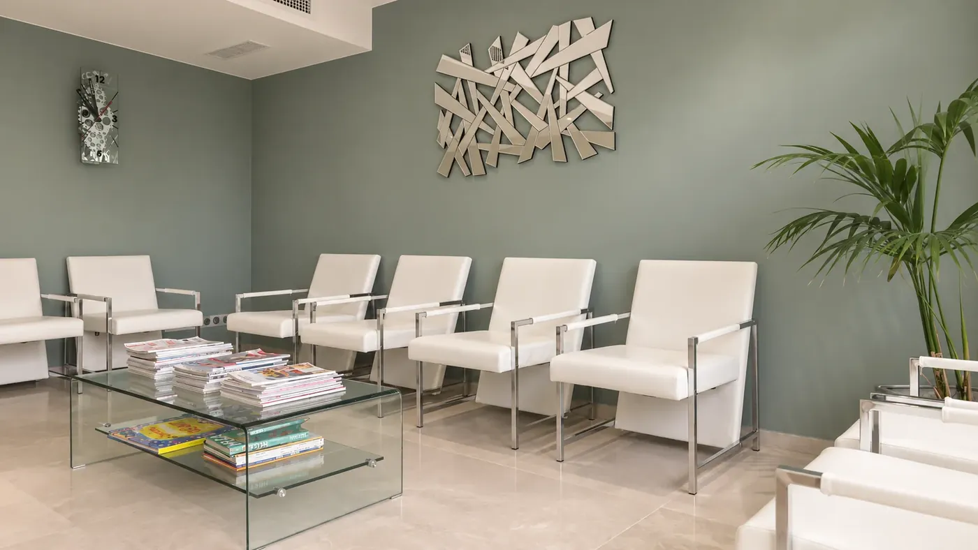 Salle d’attente de la Maison Médicale à Cagnes-sur-Mer